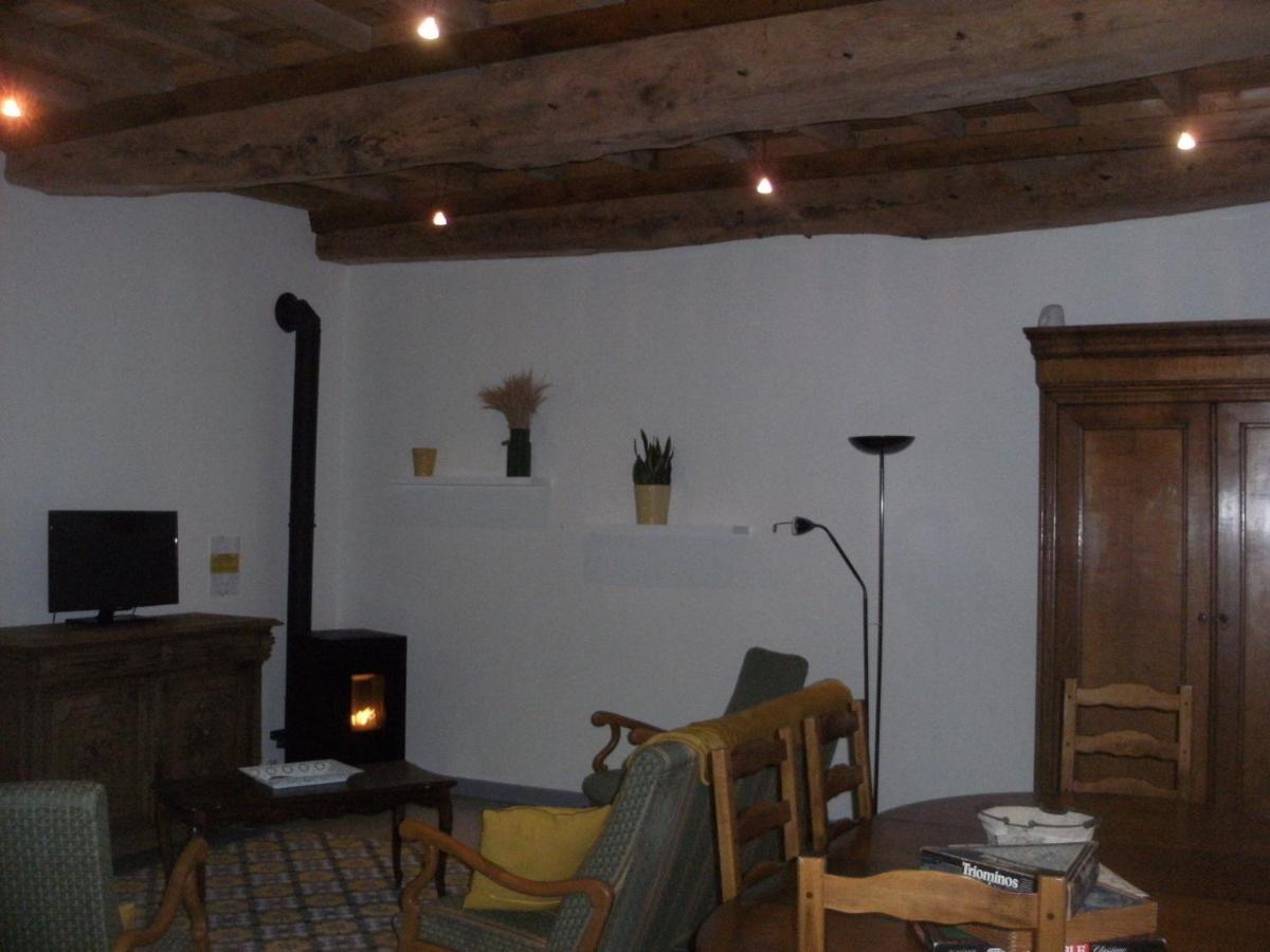 Hotel Grange Dans Ancien Corps De Ferme Bellengreville  Exterior foto